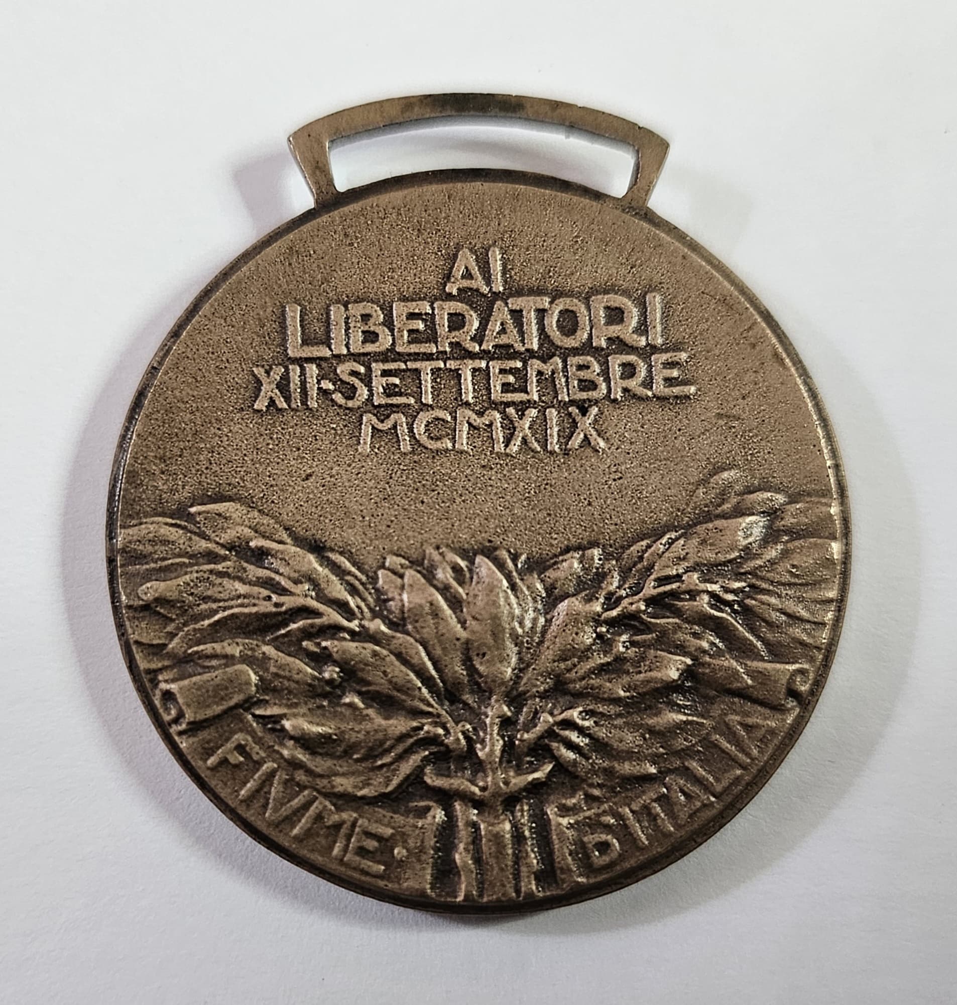 MEDAGLIA IN BRONZO COMMEMORATIVA DELLA PRESA DI FIUME 12 SETTEMBRE 1919